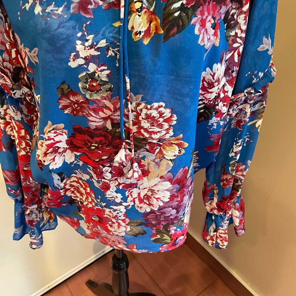 Elie Tahari Floral Spring Blossom Chiffon Blouse - image 6